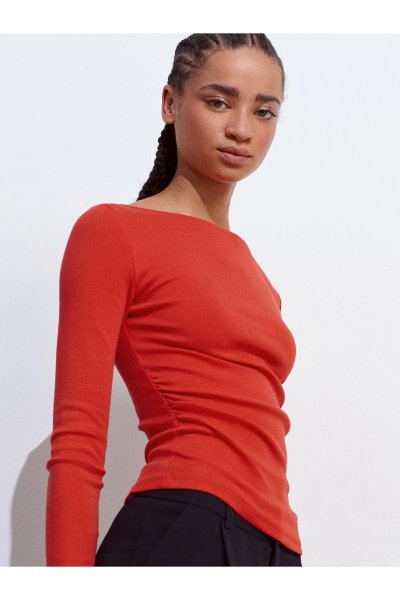 Dilvin Büzgülü Kayık Yaka Top-Ekru 31401