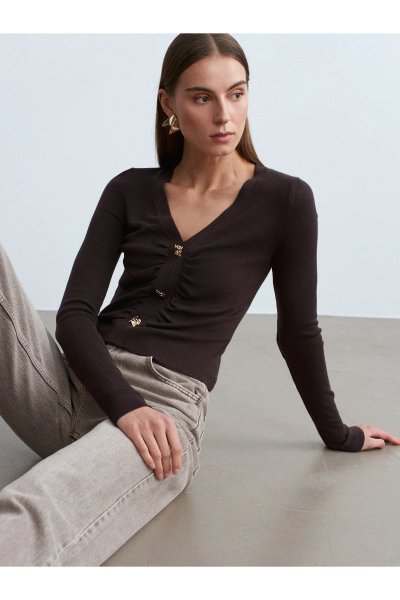 Dilvin V Yaka Düğmeli Kazak-Koyu Kahve 10805